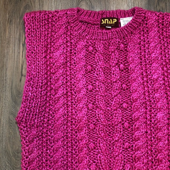 Vintage 80’s Chunky Cable Knit Sweater Vest - Picture 3 of 17